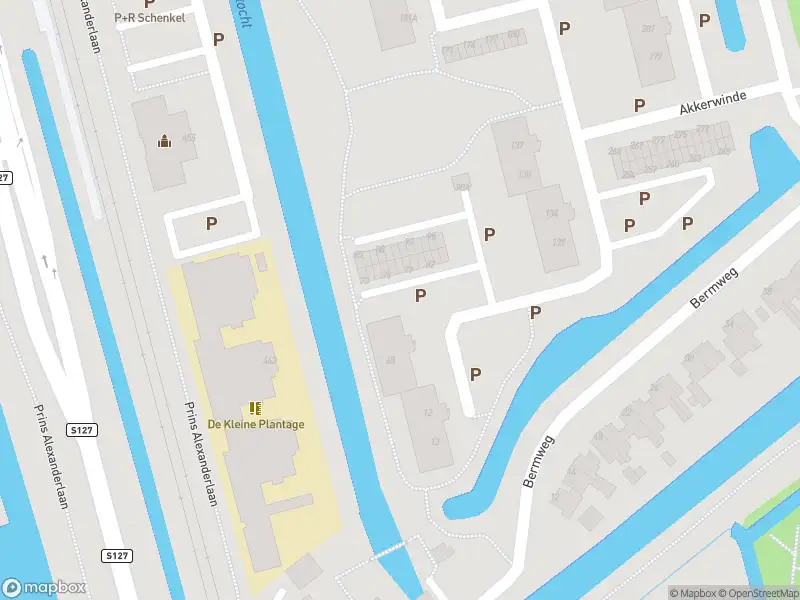 Ambulance met gepaste spoed naar de Akkerwinde in Capelle aan den IJssel