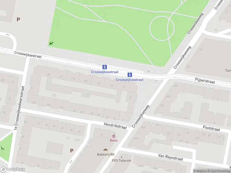 Ambulance met grote spoed naar de Crooswijksestraat in Rotterdam