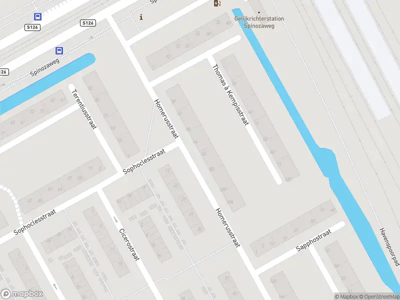 Ambulance met gepaste spoed naar de Homerusstraat in Rotterdam