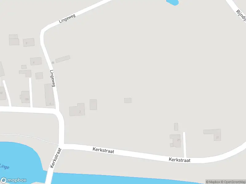 Brandweer met gepaste spoed naar de Waaldijk in Doornenburg