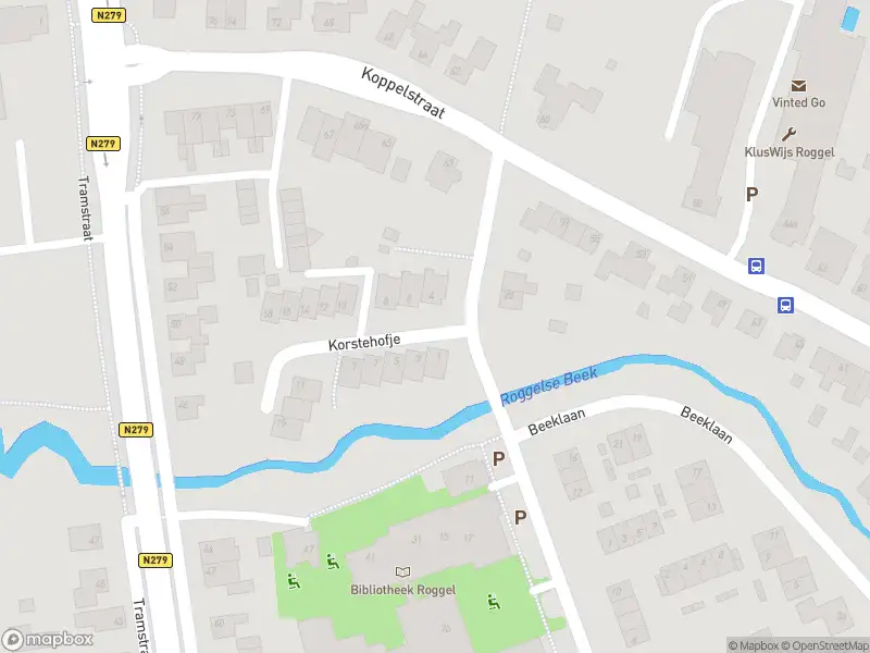 Ambulance met grote spoed naar de Korstehofje in Roggel