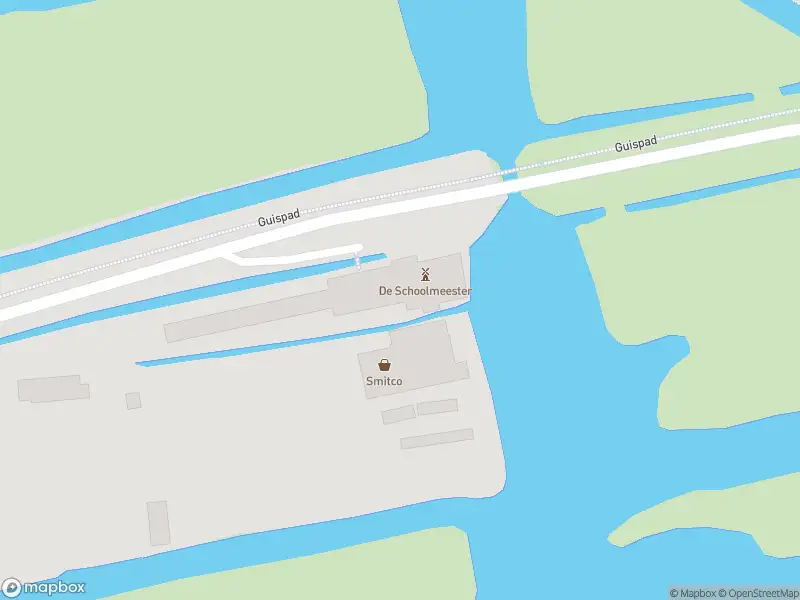 Ambulance met grote spoed naar de Guispad in Westzaan