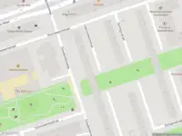 Ambulance met grote spoed naar de Wolbrantskerkweg in Amsterdam