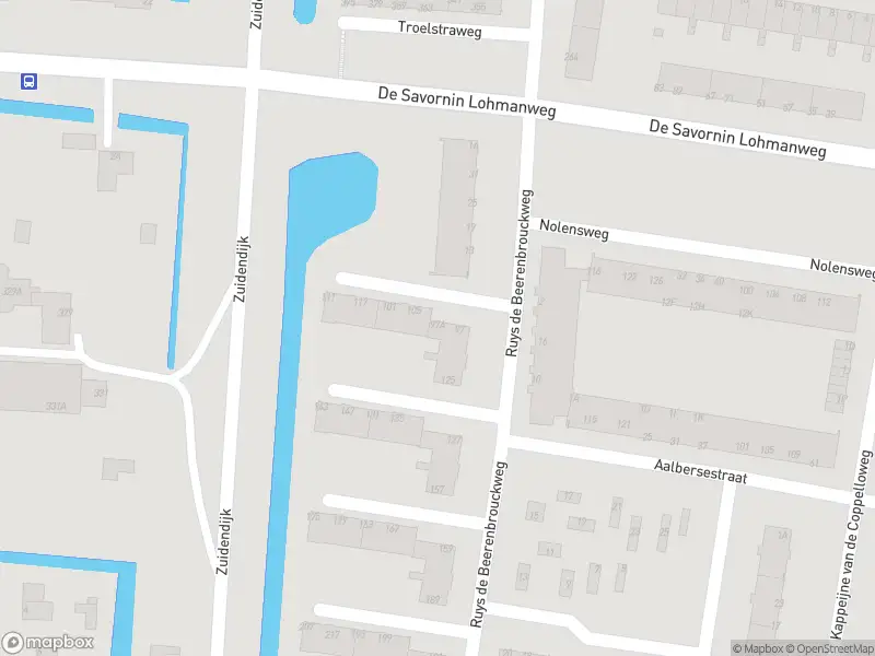 Ambulance met grote spoed naar de Ruys de Beerenbrouckweg in Dordrecht