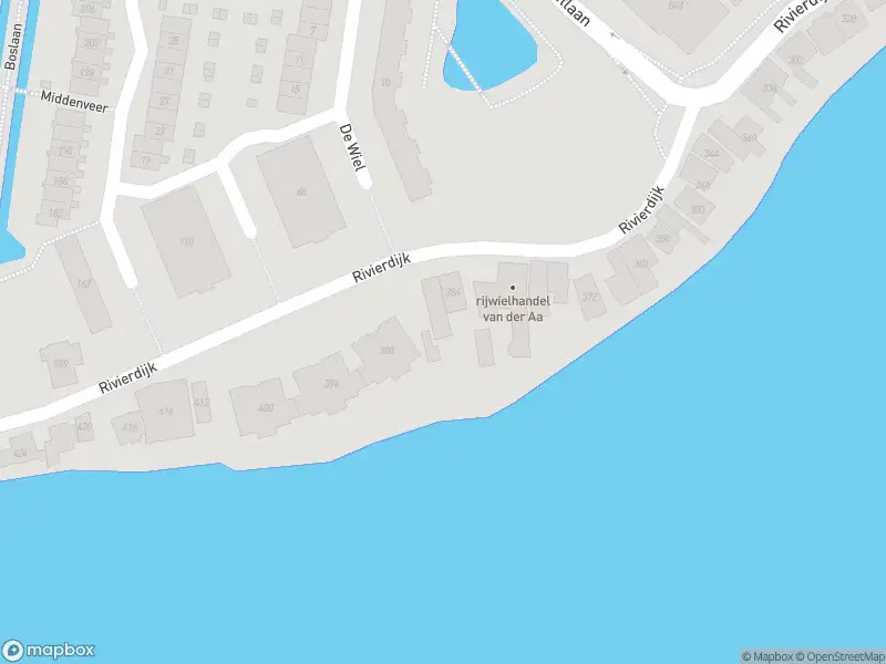 Ambulance met grote spoed naar de Rivierdijk in Sliedrecht