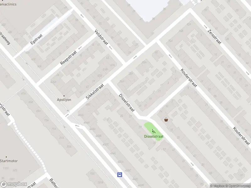 Ambulance met gepaste spoed naar de Disselstraat in Rotterdam