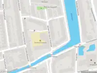 Ambulance met gepaste spoed naar de Adriaen Gerridsz de Vrijestraat in Gouda