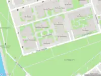 Ambulance met grote spoed naar de Céramiquelaan in Amsterdam
