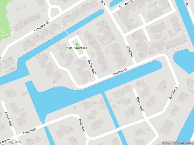 Ambulance met grote spoed naar de Bulleweydt in Medemblik