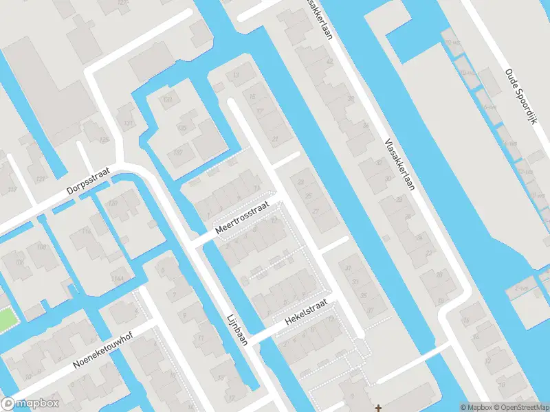 Ambulance met grote spoed naar de Meertrosstraat in Aalsmeer
