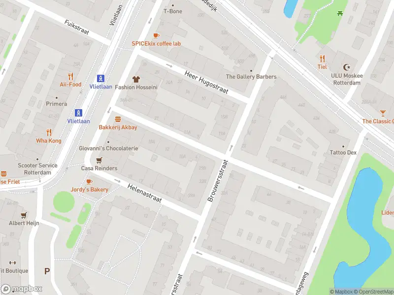 Ambulance met grote spoed naar de Heer Gillisstraat in Rotterdam