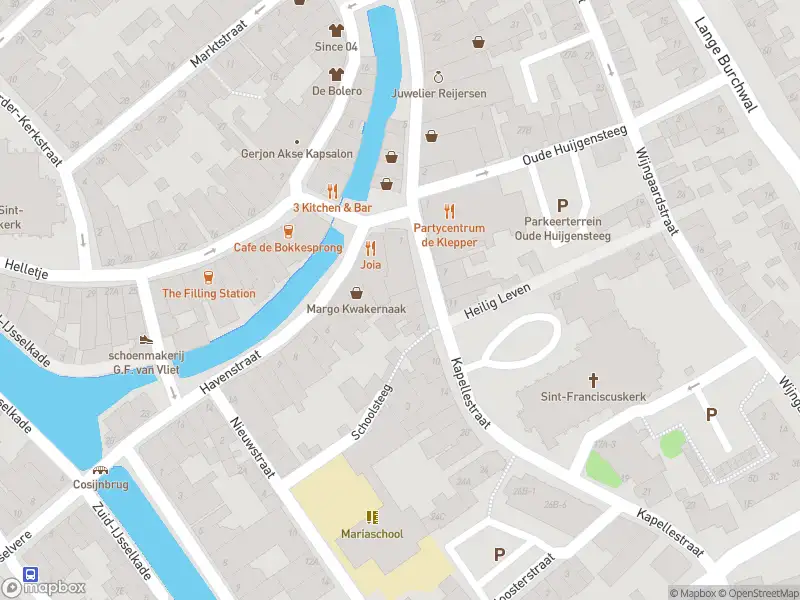 Politie naar de Lange Burchwal in Oudewater vanwege aanrijding met letsel
