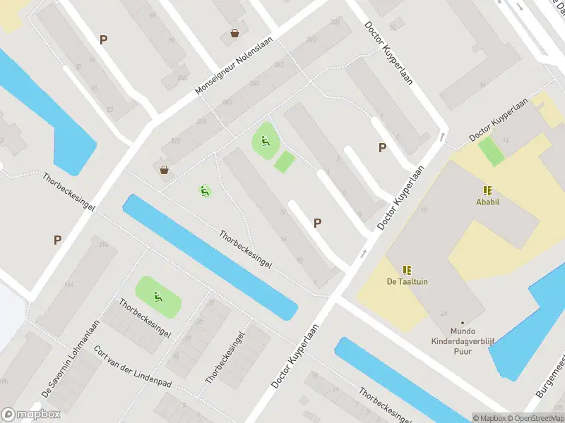 Ambulance met gepaste spoed naar de Idenburgstraat in Schiedam
