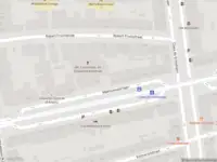 Ambulance met gepaste spoed naar de Mathenesserlaan in Rotterdam