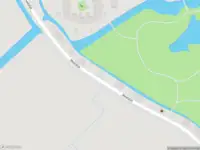 Ambulance met grote spoed naar de Meeldijk in Spijkenisse