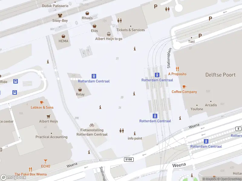 Ambulance met grote spoed naar de Stationsplein in Rotterdam