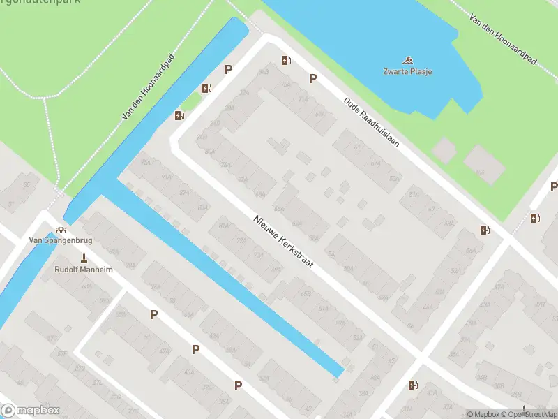 Ambulance met grote spoed naar de Nieuwe Kerkstraat in Rotterdam