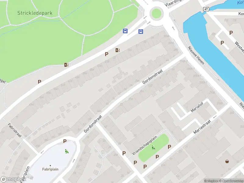 Ambulance met grote spoed naar de Gordonstraat in Schiedam