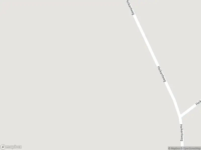 Ambulance met grote spoed naar de Heikantweg in Overloon