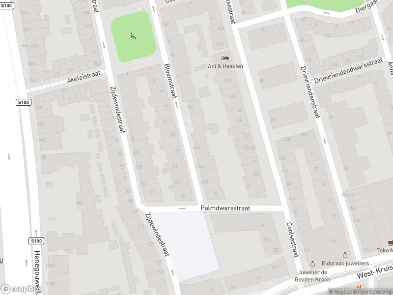 Ambulance met grote spoed naar de Bloemstraat in Rotterdam