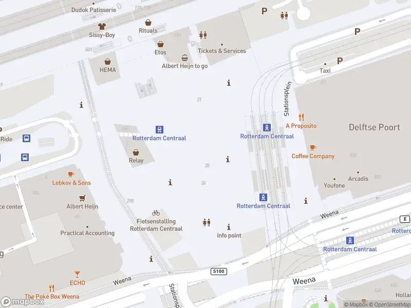 Ambulance met grote spoed naar de Stationsplein in Rotterdam