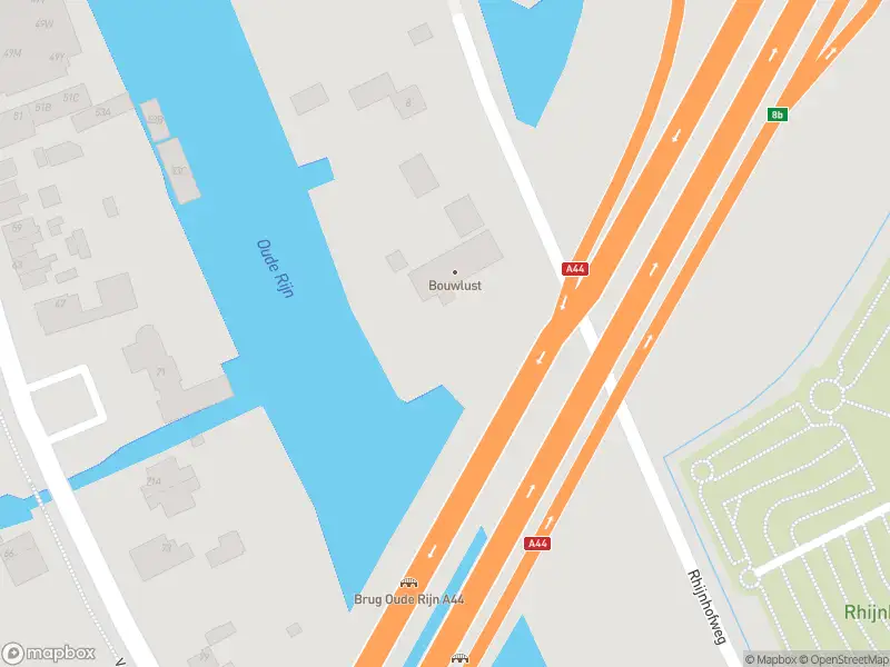 Ambulance met gepaste spoed naar de Oude Rhijnhofweg in Oegstgeest