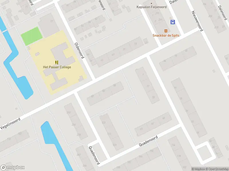 Ambulance met gepaste spoed naar de Vegelinsoord in Rotterdam