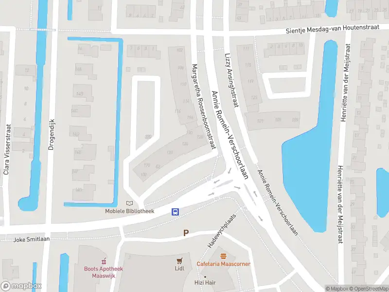 Ambulance met gepaste spoed naar de Margaretha Roosenboomstraat in Spijkenisse