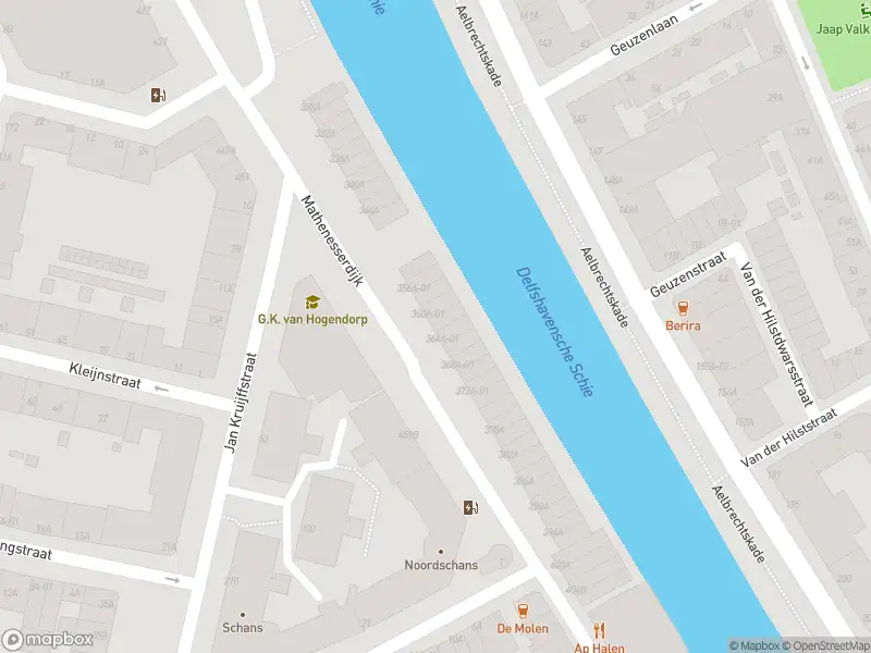 Ambulance met grote spoed naar de Mathenesserdijk in Rotterdam