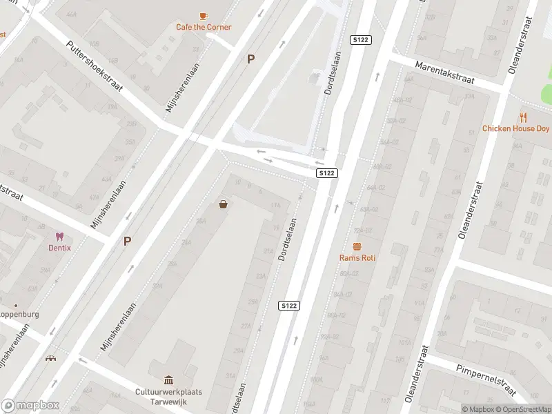 Ambulance met grote spoed naar de Dordtselaan in Rotterdam