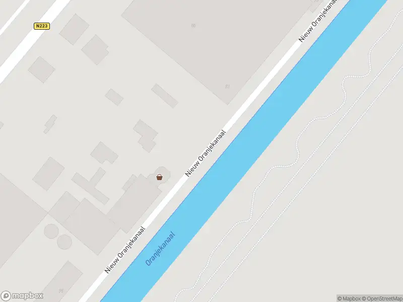 Ambulance met gepaste spoed naar de Nieuw Oranjekanaal in Hoek van Holland