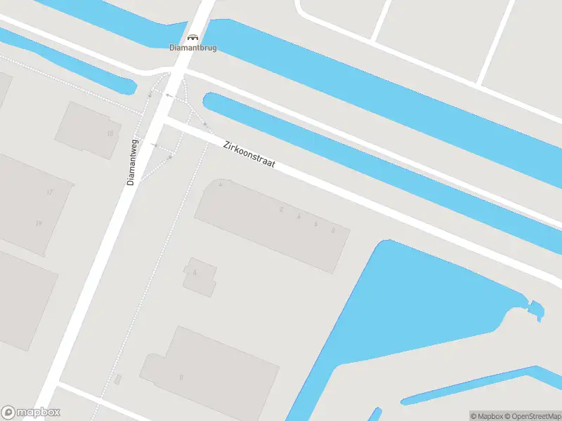 Ambulance met gepaste spoed naar de Zirkoonstraat in Alkmaar