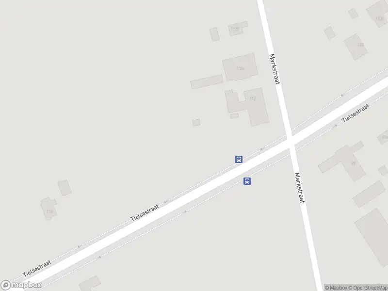 Politie naar de Markstraat in Kesteren vanwege personen te water