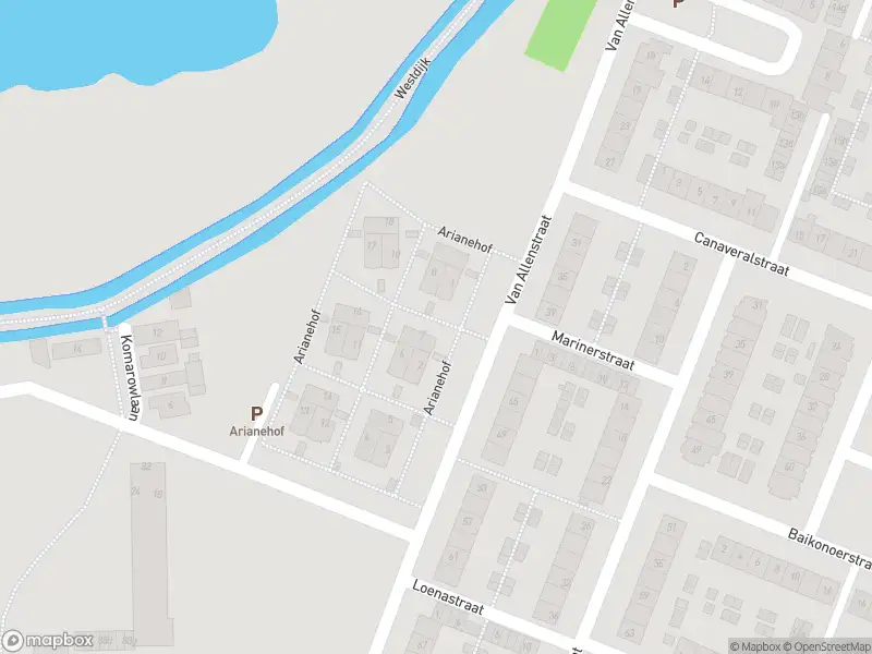 Ambulance met grote spoed naar de Arianehof in Krommenie