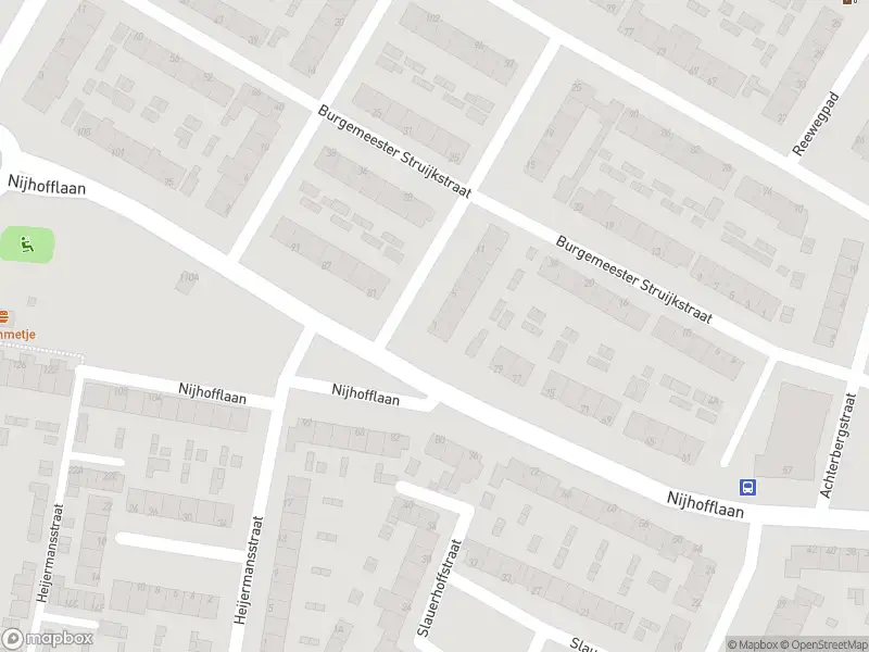 Ambulance met gepaste spoed naar de Burgemeester van Dorsserstraat in Dordrecht