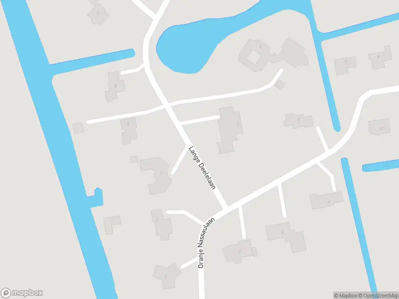 Ambulance met gepaste spoed naar de Lange Deelelaan in Andijk