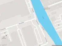 Brandweer met gepaste spoed naar de Schieweg in Delft vanwege afgaan automatisch brandalarm