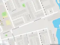 Brandweer met grote spoed naar de Van Maanenstraat in Vlaardingen vanwege afhijsen patient