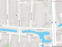 Ambulance met grote spoed naar de Bernhardstraat in Leiden