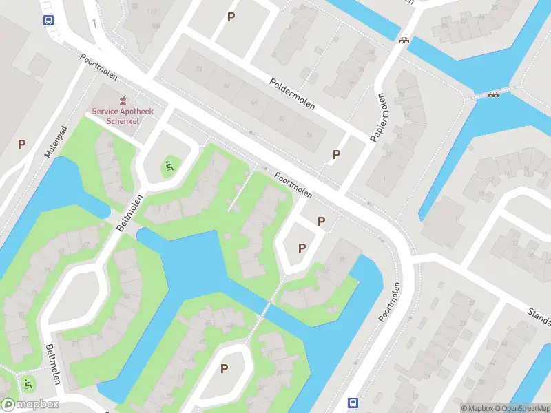 Ambulance met gepaste spoed naar de Paltrokmolen in Capelle aan den IJssel