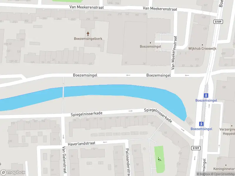Ambulance met grote spoed naar de Boezemsingel in Rotterdam