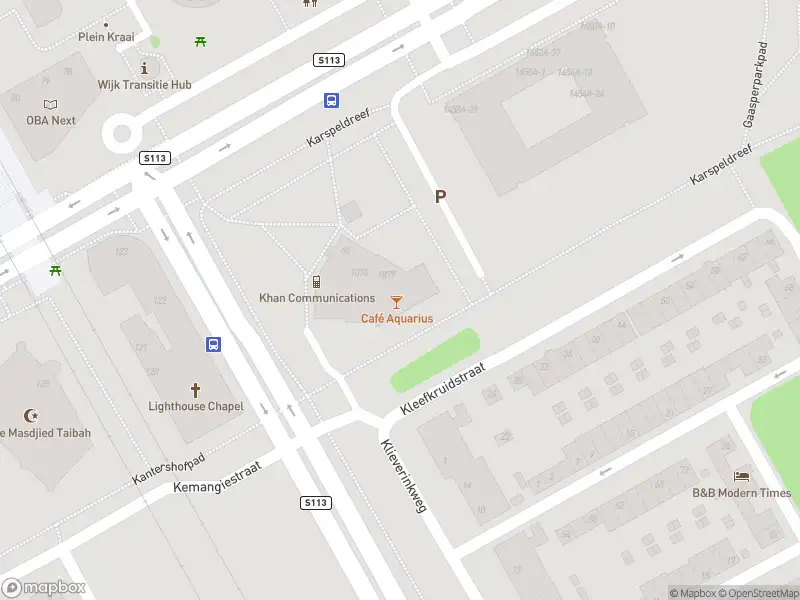 Ambulance met grote spoed naar de Klieverink in Amsterdam
