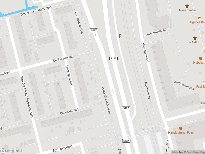Brandweer met gepaste spoed naar de Schorpioenstraat in Rotterdam vanwege stormschade