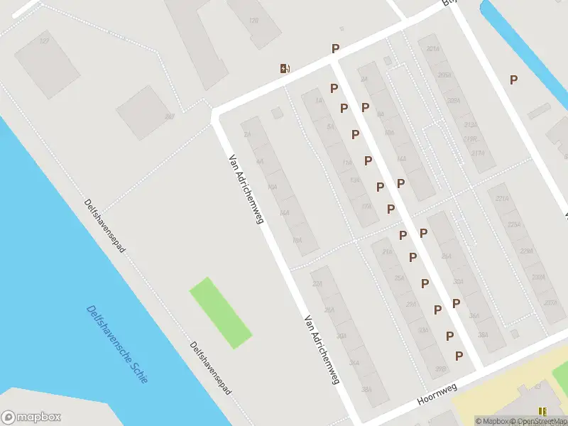Ambulance met grote spoed naar de Van Adrichemweg in Rotterdam