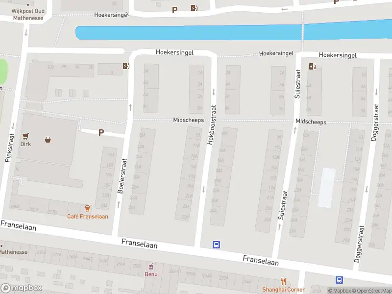 Ambulance met grote spoed naar de Hekbootstraat in Rotterdam