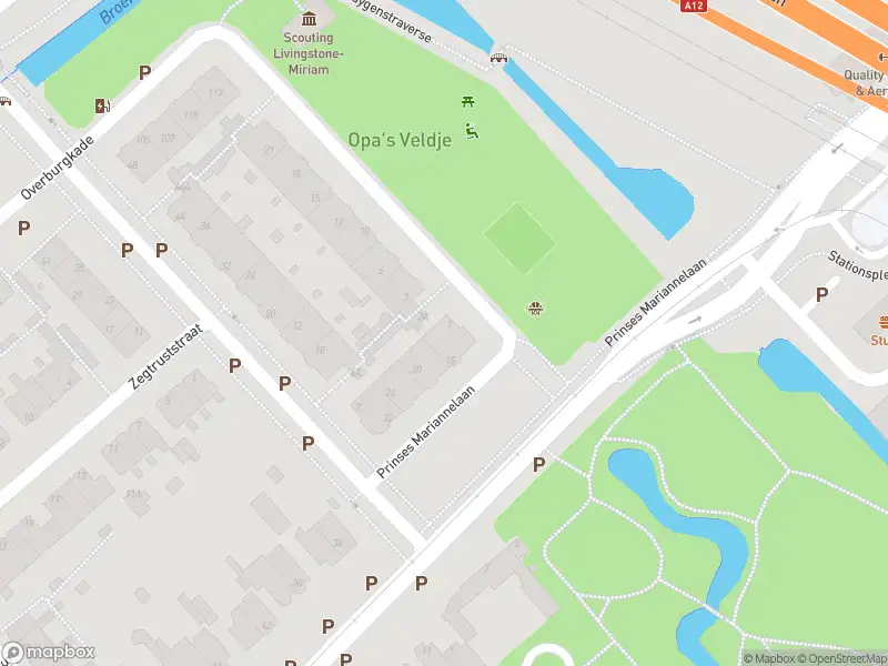 Ambulance met gepaste spoed naar de Tuinluststraat in Voorburg
