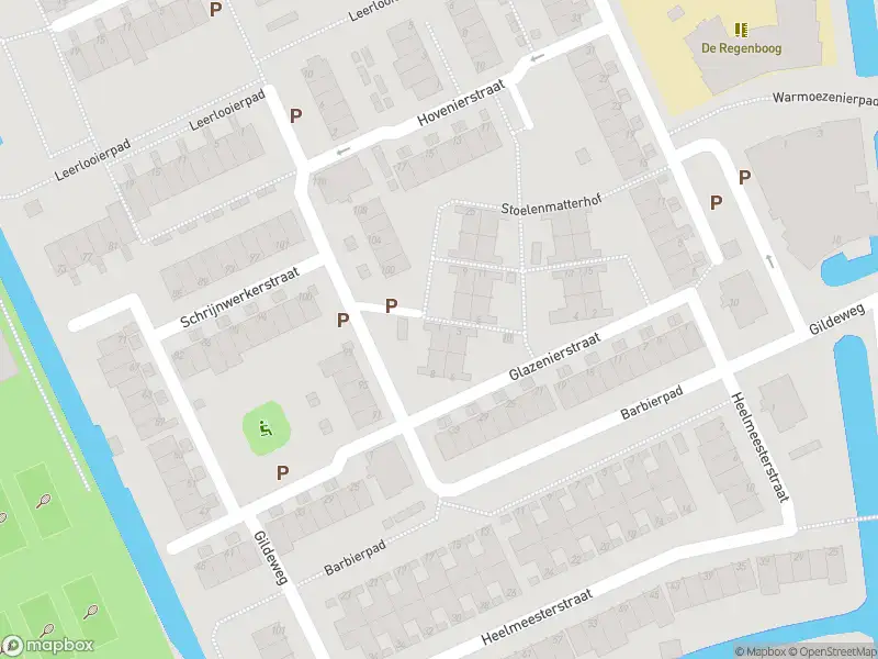 Ambulance met grote spoed naar de Stoelenmatterhof in Schiedam