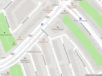 Ambulance met grote spoed naar de Karel Doormanstraat in Amsterdam