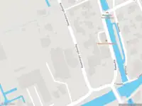 Ambulance met grote spoed naar de Koningin Julianaweg in Maasland