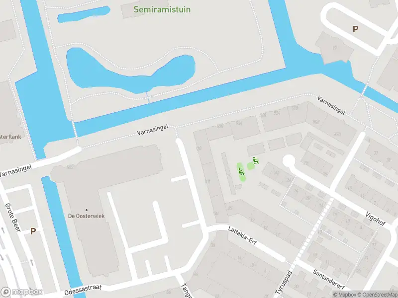 Ambulance met grote spoed naar de Odessastraat in Rotterdam
